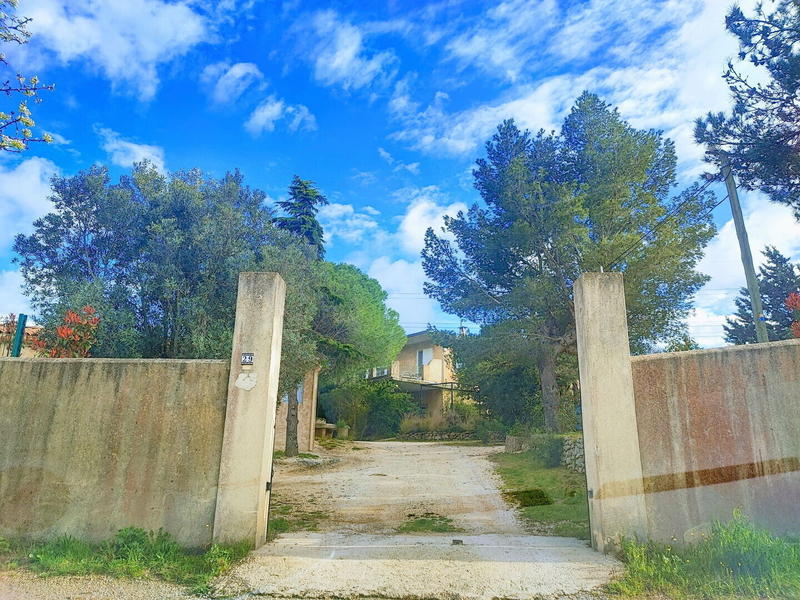 Appartement - 90 m² - 3 pièces