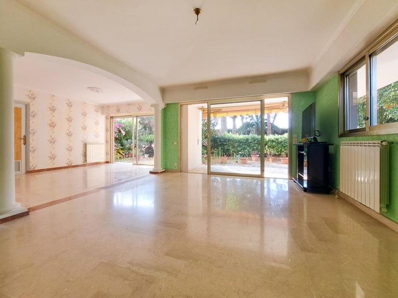 Appartement - 100 m² - 4 pièces