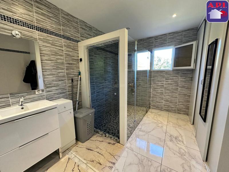 Maison - 120 m² - 4 pièces