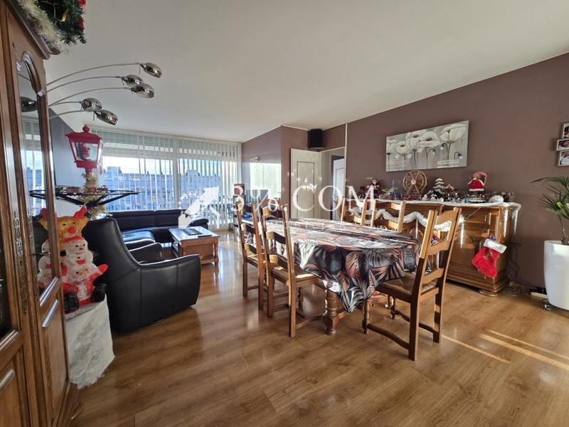 Appartement - 98 m² - 4 pièces