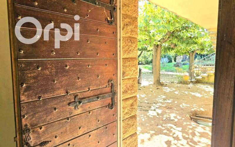 Propriété - 561 m² - 11 pièces