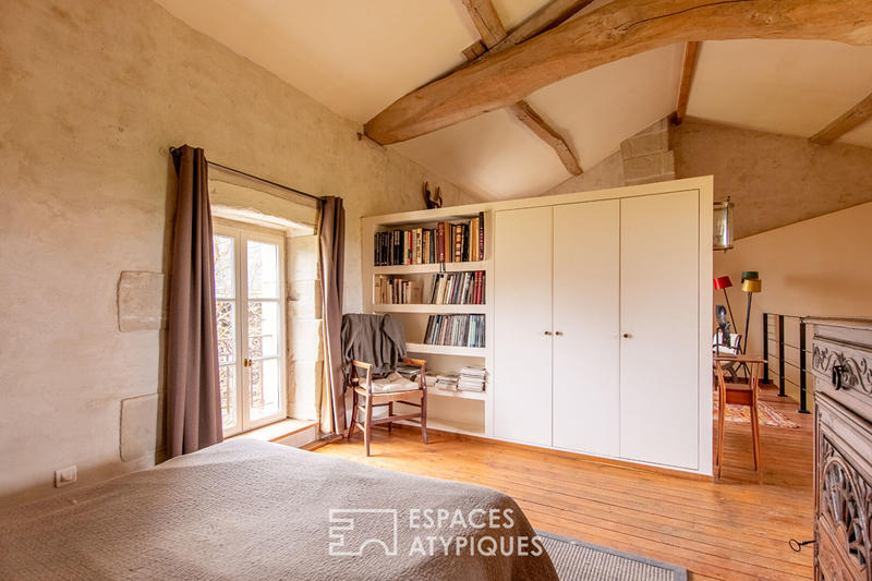 Maison - 460 m² - 12 pièces