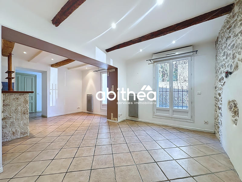 Appartement - 84 m² - 3 pièces