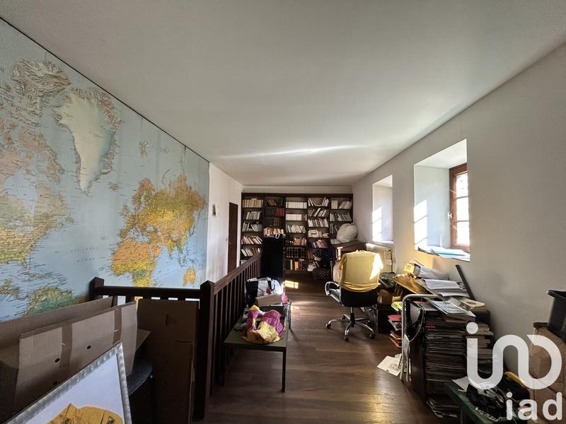 Maison - 360 m² - 8 pièces