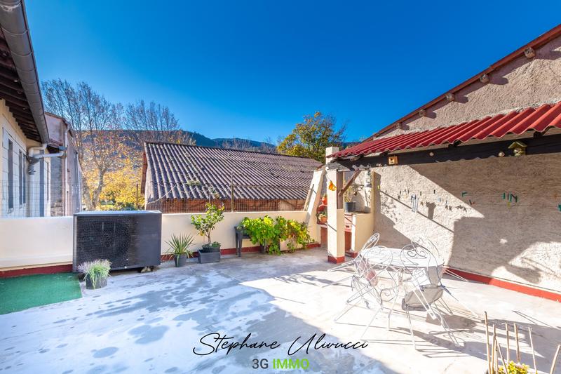 Maison - 145 m² - 11 pièces