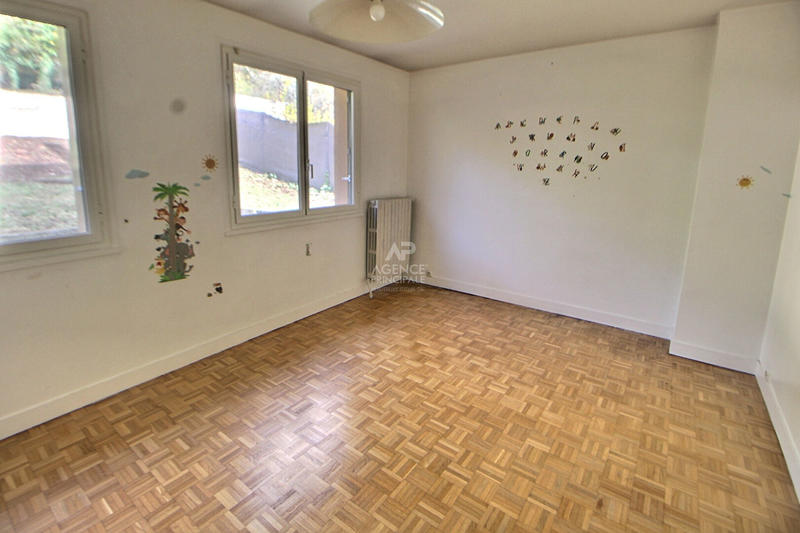 Maison - 147 m² - 6 pièces