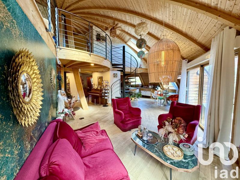 Maison de maîtres - 230 m² - 7 pièces