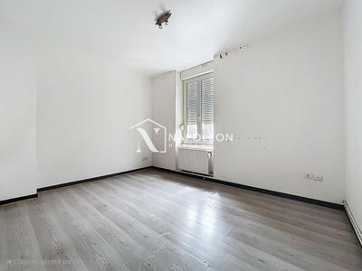 Maison - 82 m² - 5 pièces