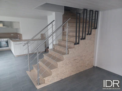 Maison - 95 m² - 3 pièces