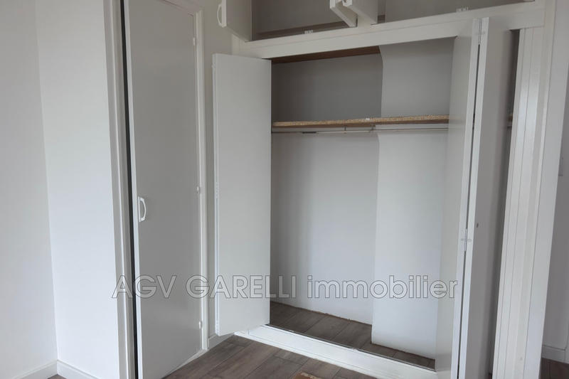 Appartement - 100 m² - 5 pièces