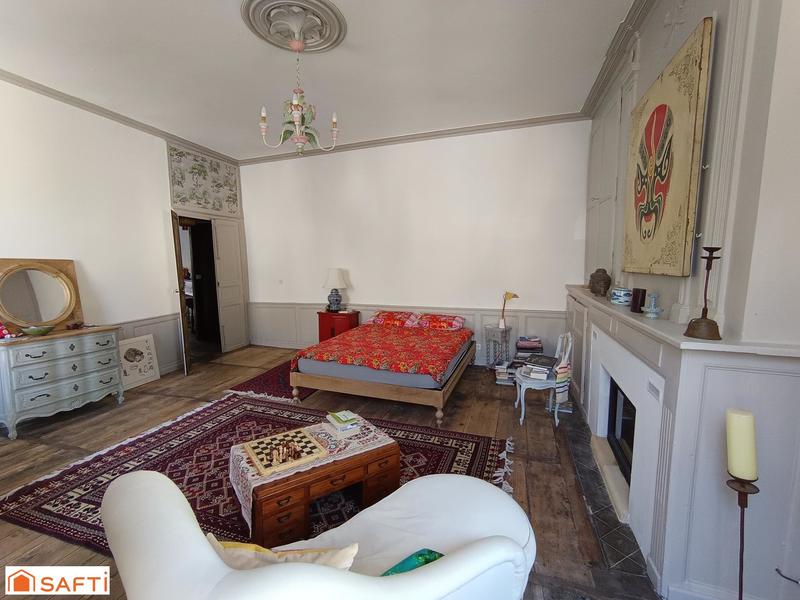 Maison - 380 m² - 11 pièces