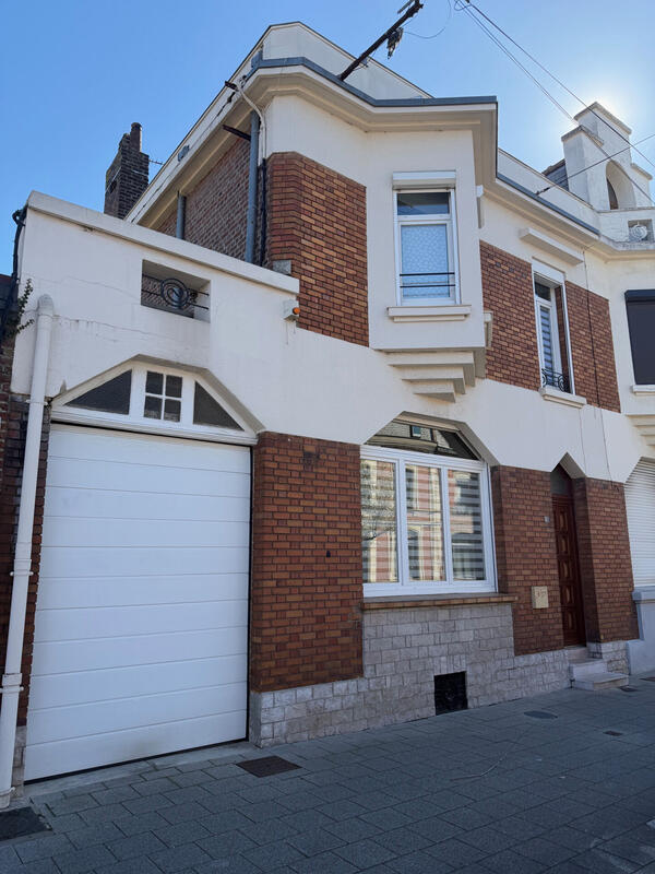 Maison - 125 m² - 6 pièces