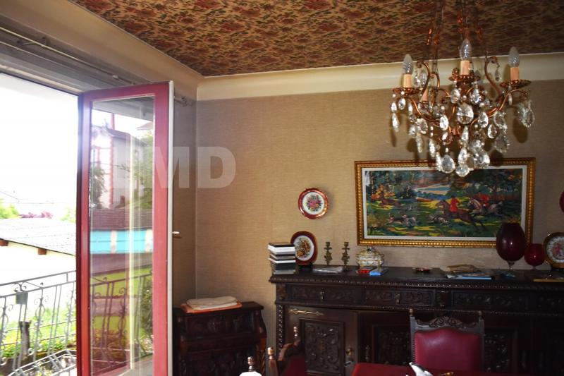 Maison - 106 m² - 9 pièces