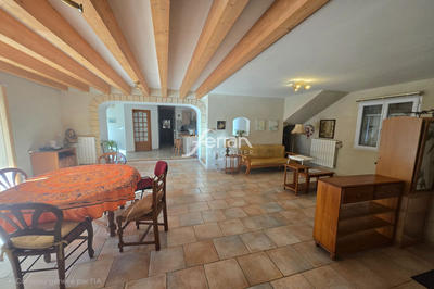 Maison - 140 m² - 5 pièces
