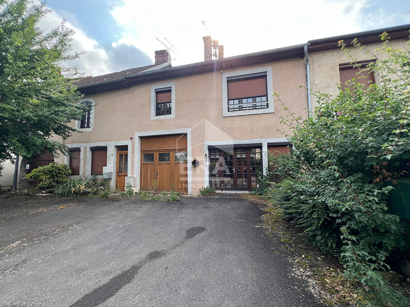Maison - 194 m² - 11 pièces