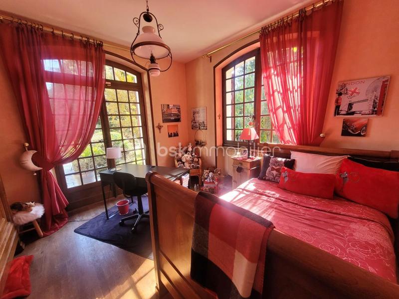 Demeure - 370 m² - 10 pièces