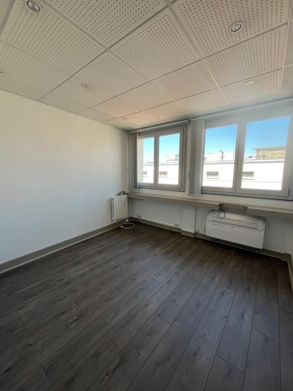 Bureau - 50 m² - 3 pièces