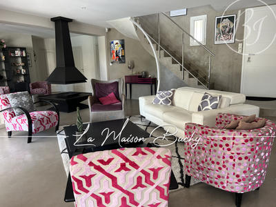 Maison - 183 m² - 6 pièces