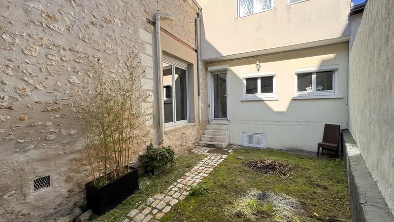 Maison - 121 m² - 5 pièces