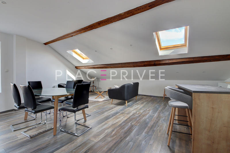 Appartement - 77 m² - 3 pièces