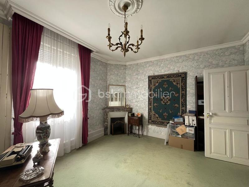 Maison - 308 m² - 9 pièces