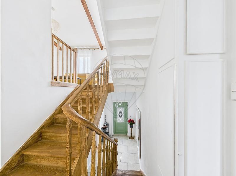 Maison - 143 m² - 6 pièces