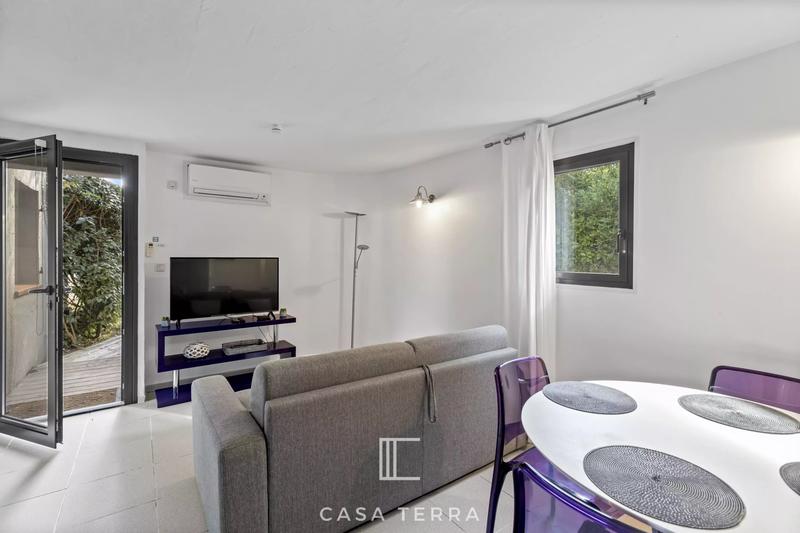 Villa - 270 m² - 11 pièces