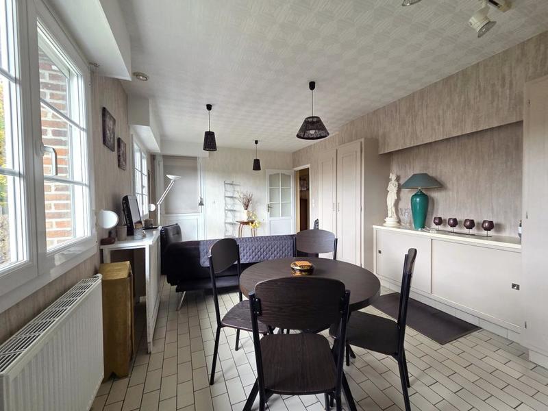 Pavillon - 141 m² - 7 pièces