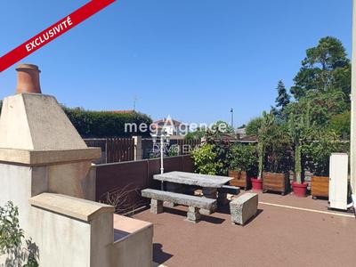 Maison traditionnelle - 172 m² - 9 pièces