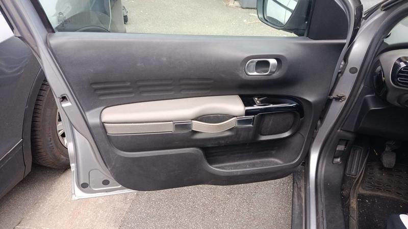 Citroën C4 Cactus 1.5 BlueHDi 100 Feel Business