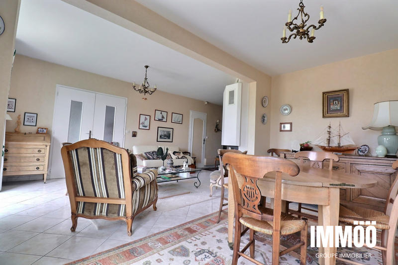 Maison - 137 m² - 5 pièces