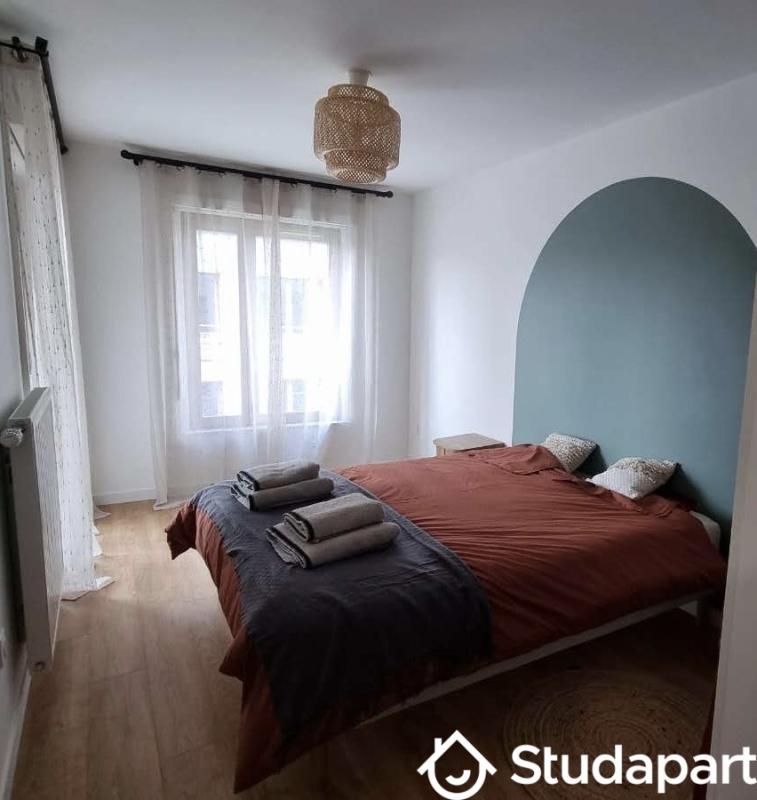 Chambre - 13 m² - 1 pièce