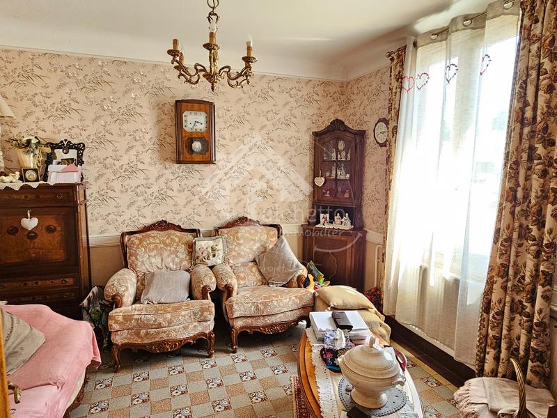 Maison de village - 238 m² - 10 pièces