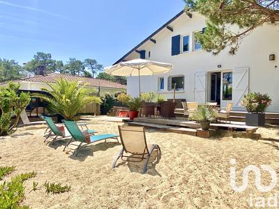 Maison - 140 m² - 8 pièces