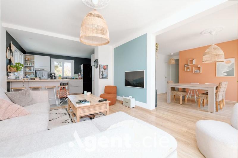 Maison - 143 m² - 7 pièces