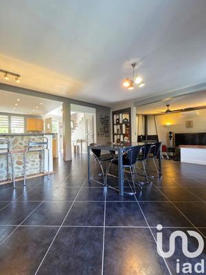 Maison - 135 m² - 5 pièces