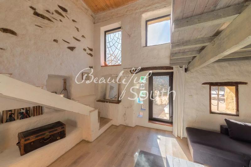 Mas - 160 m² - 7 pièces