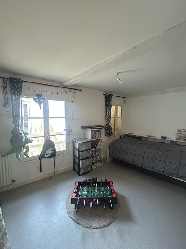 Appartement - 90 m² - 3 pièces