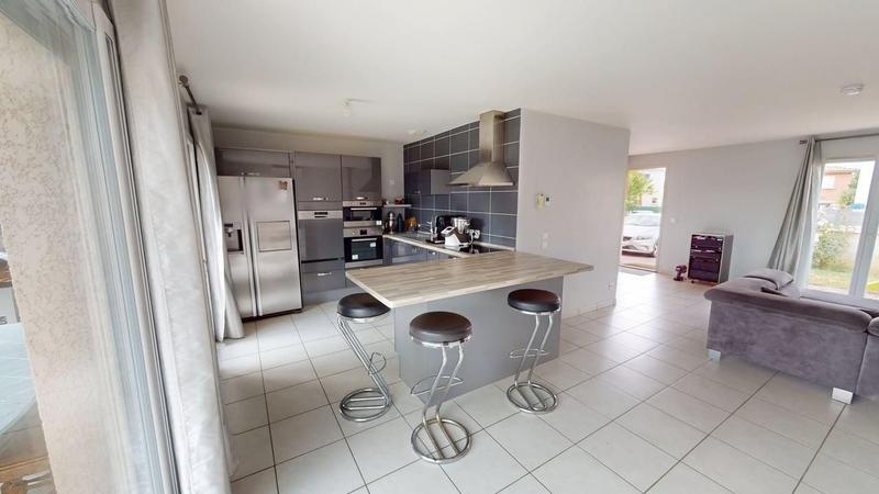 Maison - 110 m² - 4 pièces