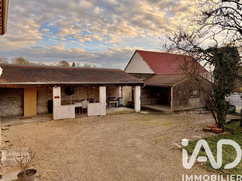 Maison - 145 m² - 7 pièces