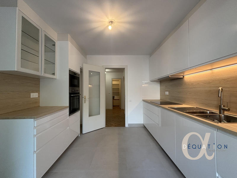 Appartement - 111 m² - 3 pièces