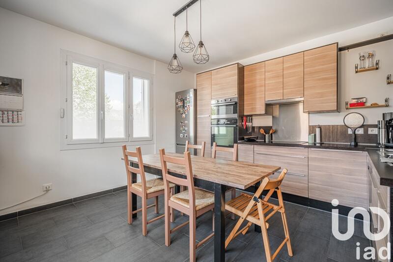 Maison - 169 m² - 7 pièces