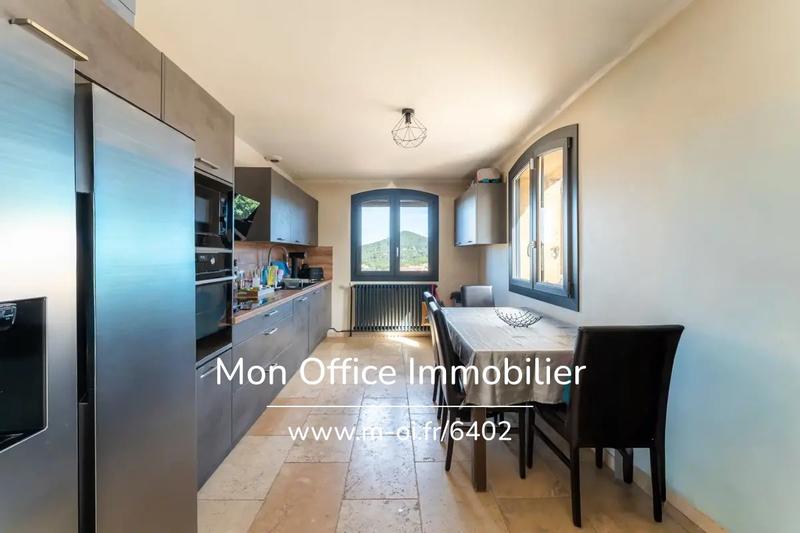 Maison - 106 m² - 4 pièces