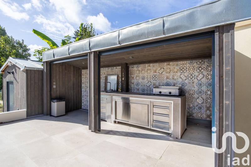 Maison de maîtres - 208 m² - 9 pièces