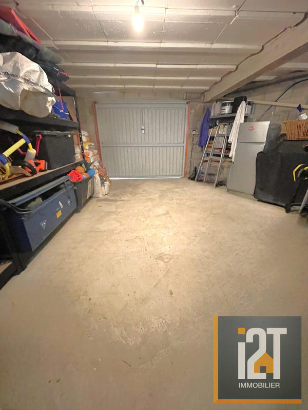 Maison - 200 m² - 6 pièces