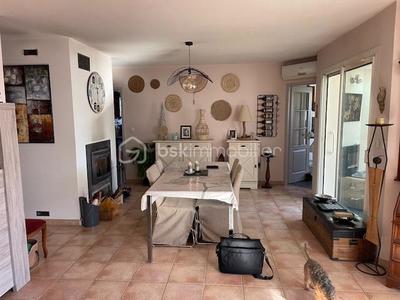 Maison - 104 m² - 4 pièces