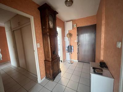 Appartement - 92 m² - 4 pièces