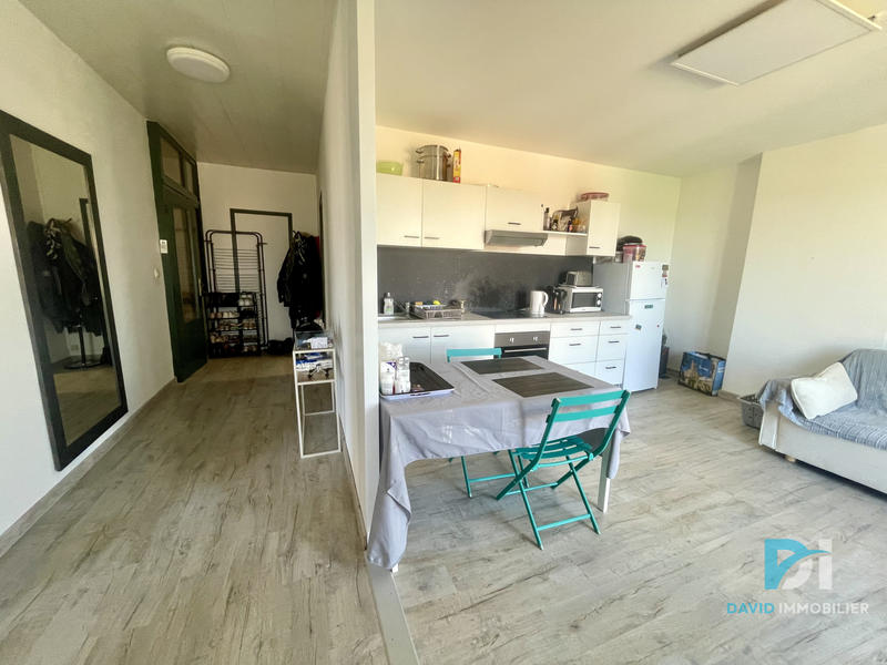 Maison - 242 m² - 5 pièces