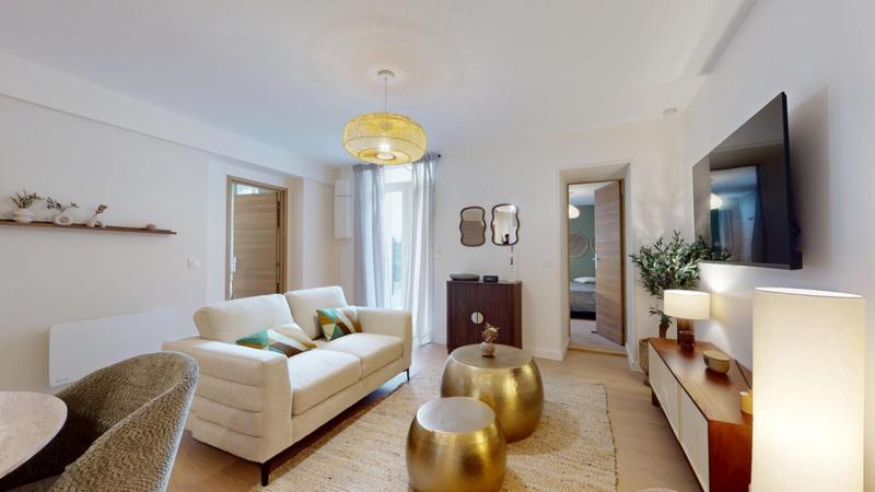 Appartement - 77 m² - 5 pièces