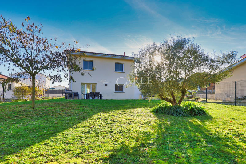 Maison - 97 m² - 4 pièces